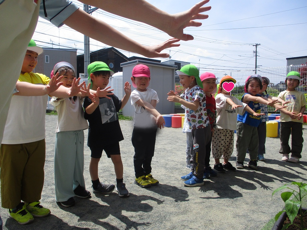 大きくなあれパワーを送っています。