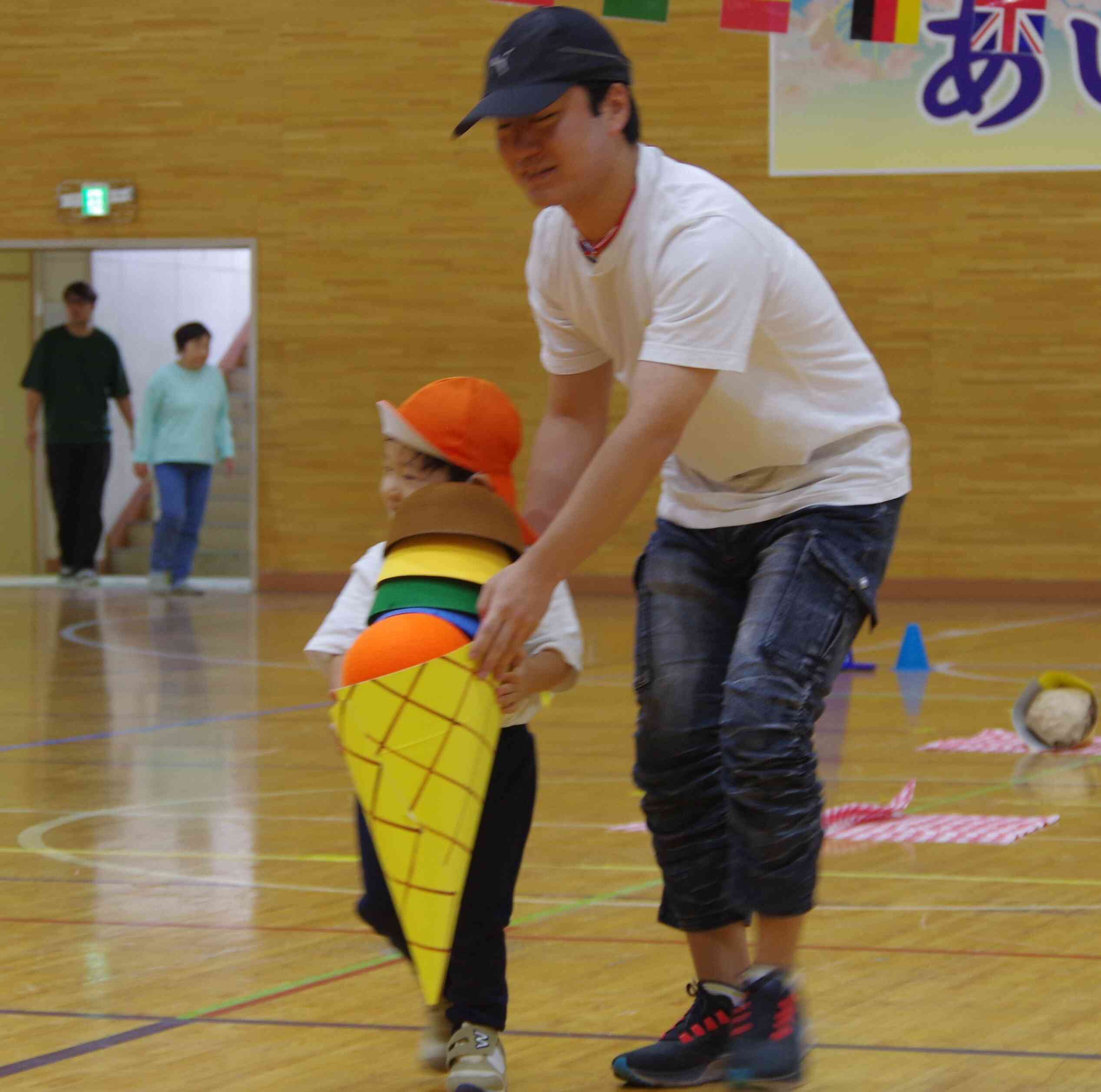 ５段重ねのビッグサイズのアイスが完成しました。
