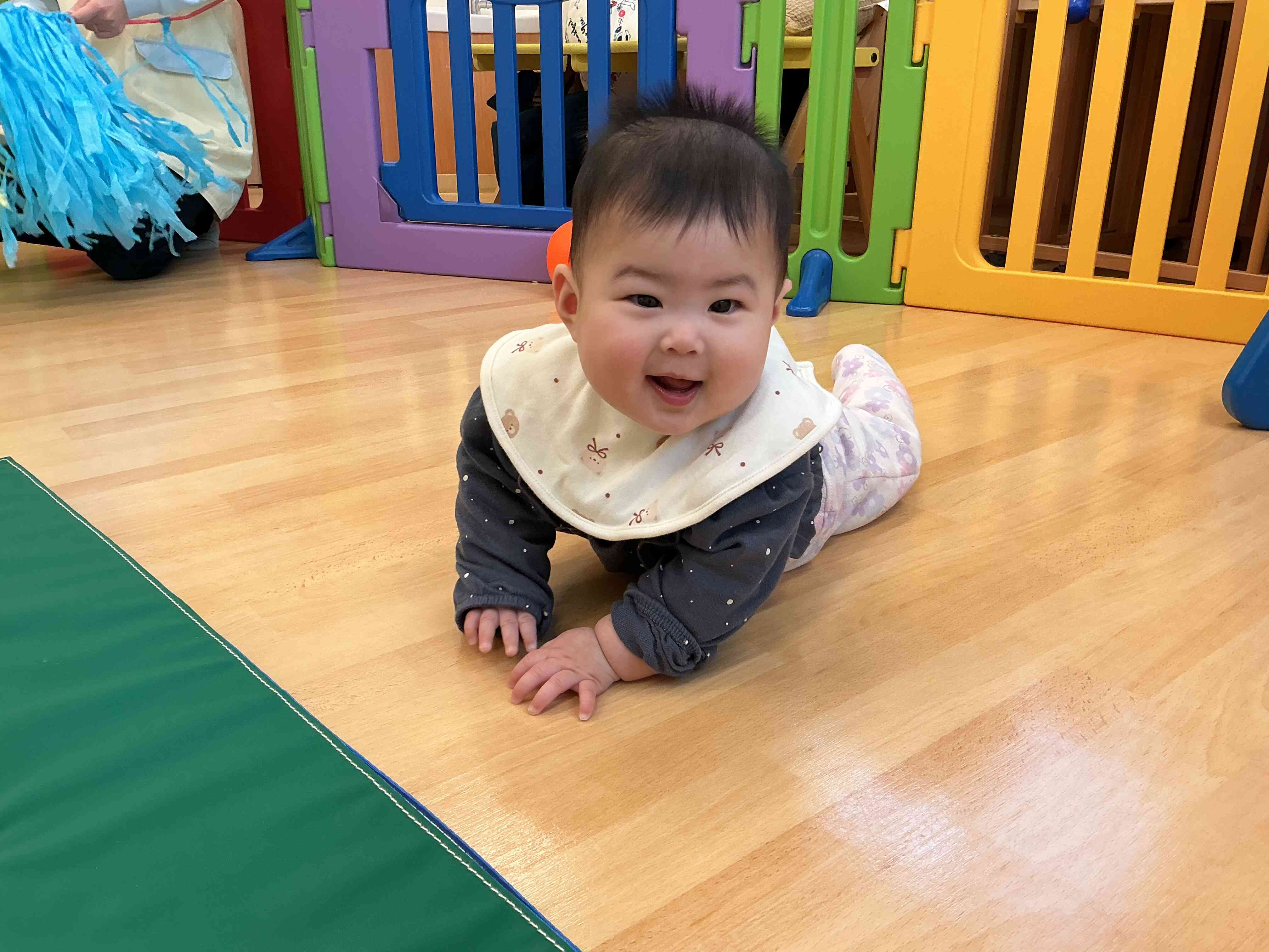 ボールを追いかけるよ。