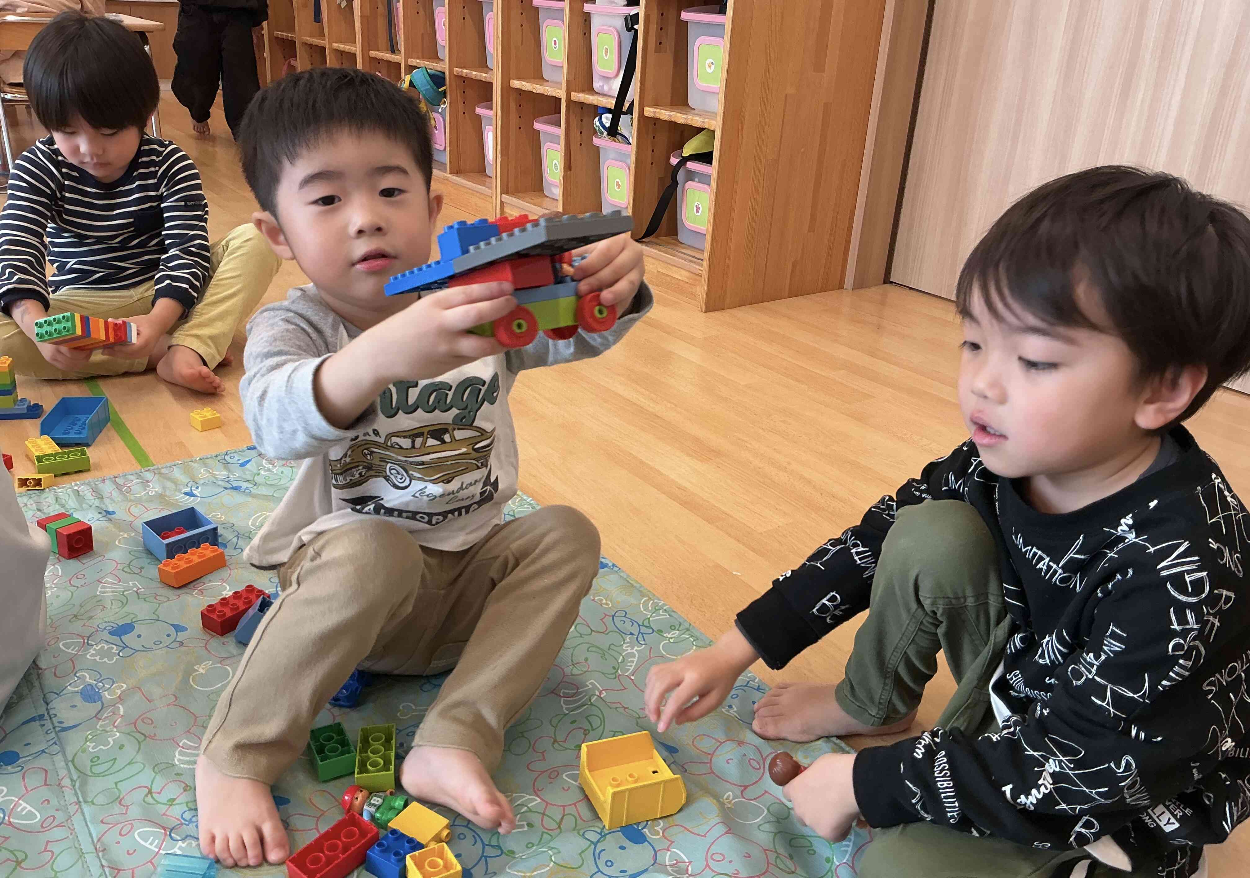 コーナー遊び（りす・ぱんだ・きりん組）