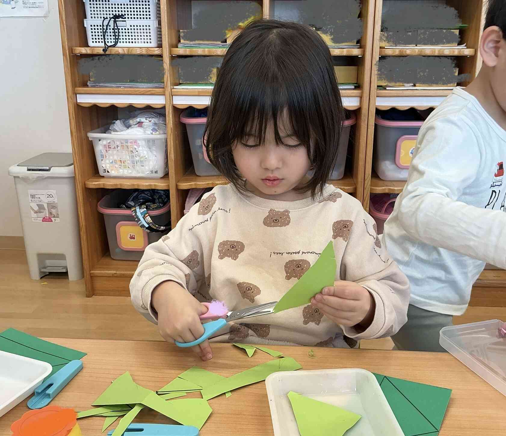 12月壁面製作（りす組）