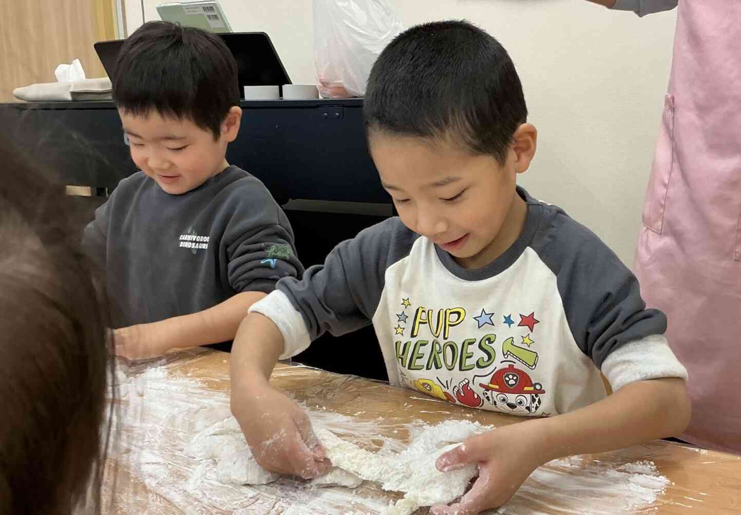 よく伸びるな〜