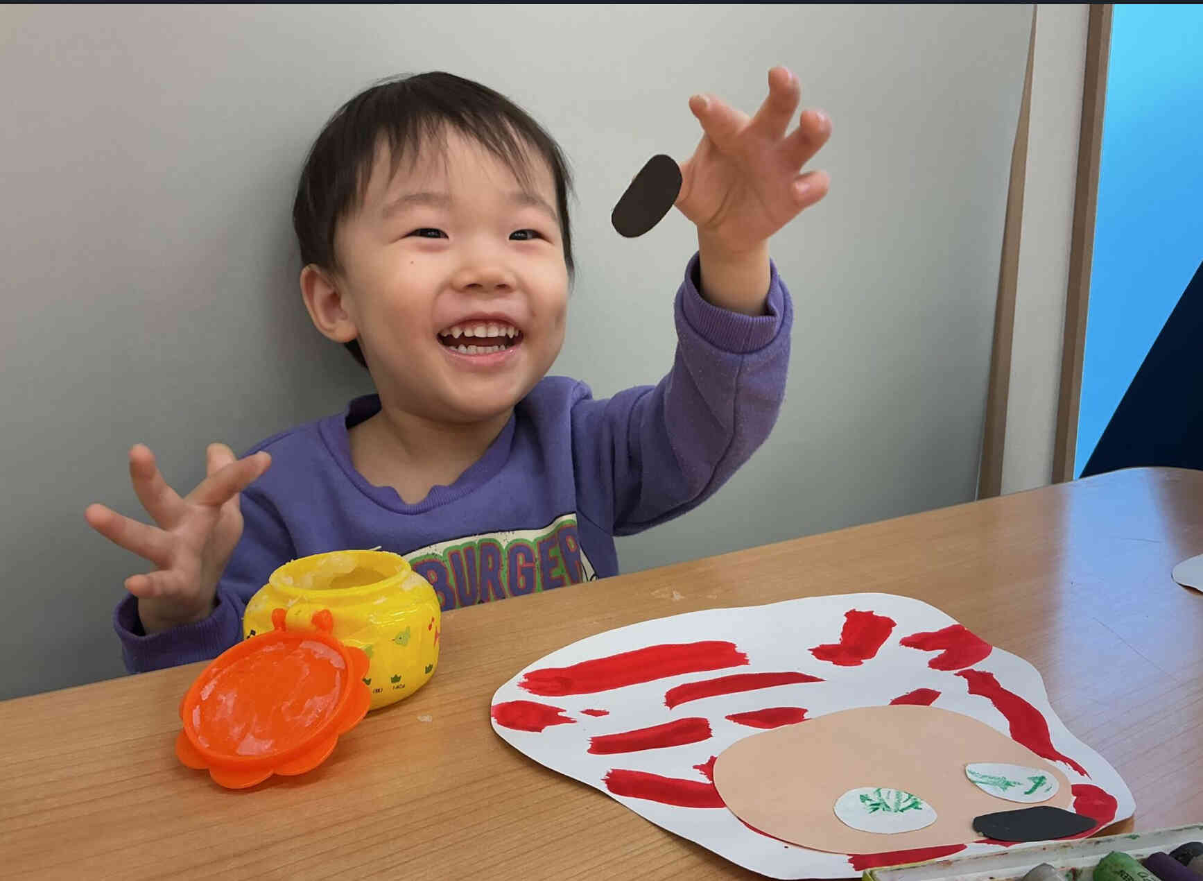 手にくっついた。