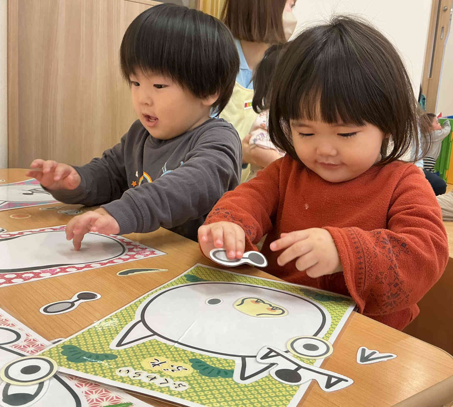 色んな顔が作れる福笑いは楽しいな。