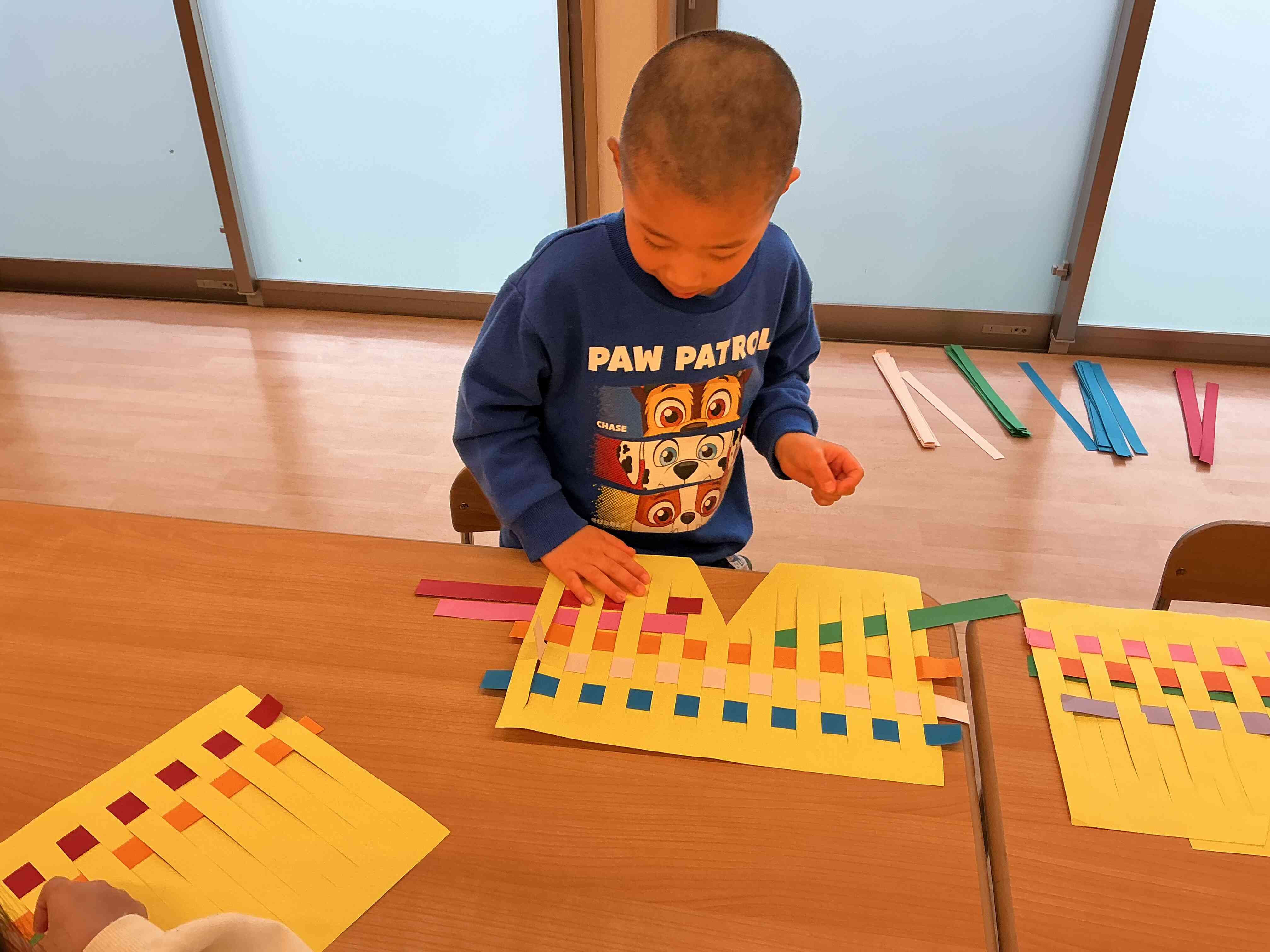 色を上手に組み合わせて製作していました。