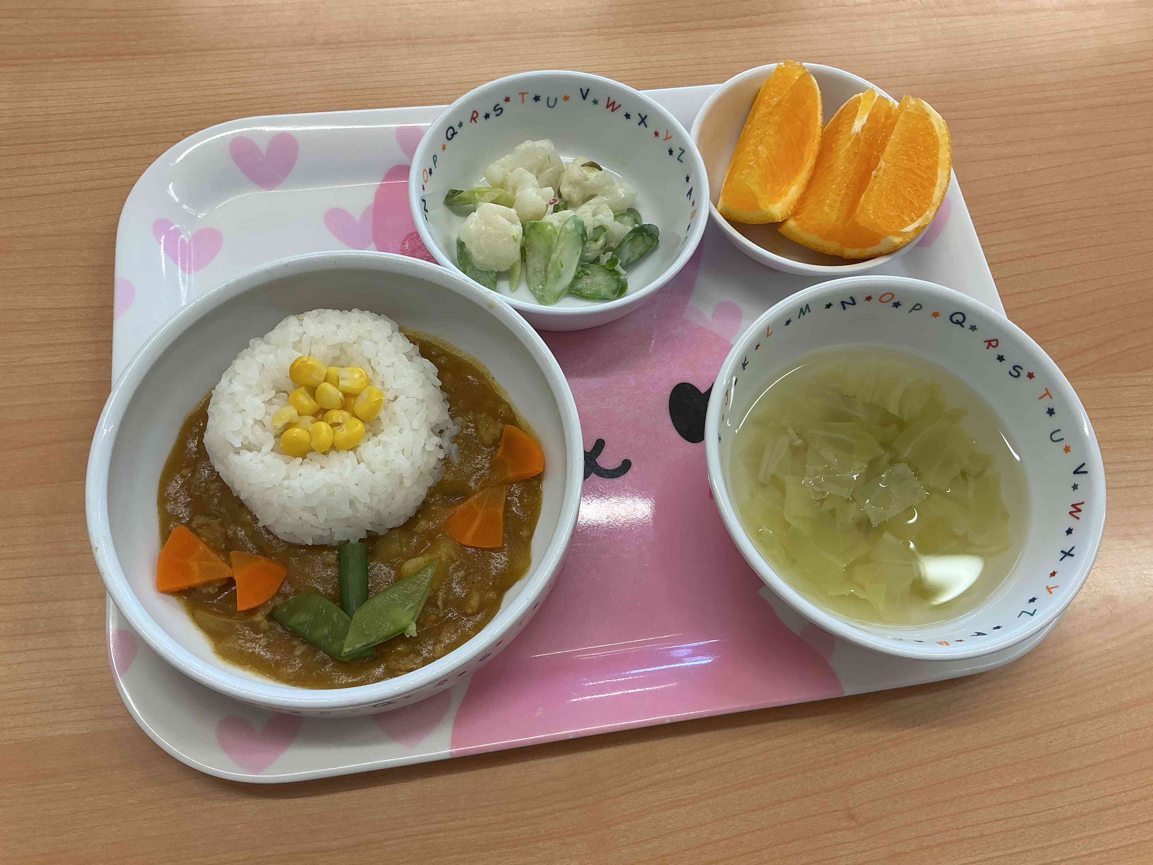 ５月　デコレーション給食