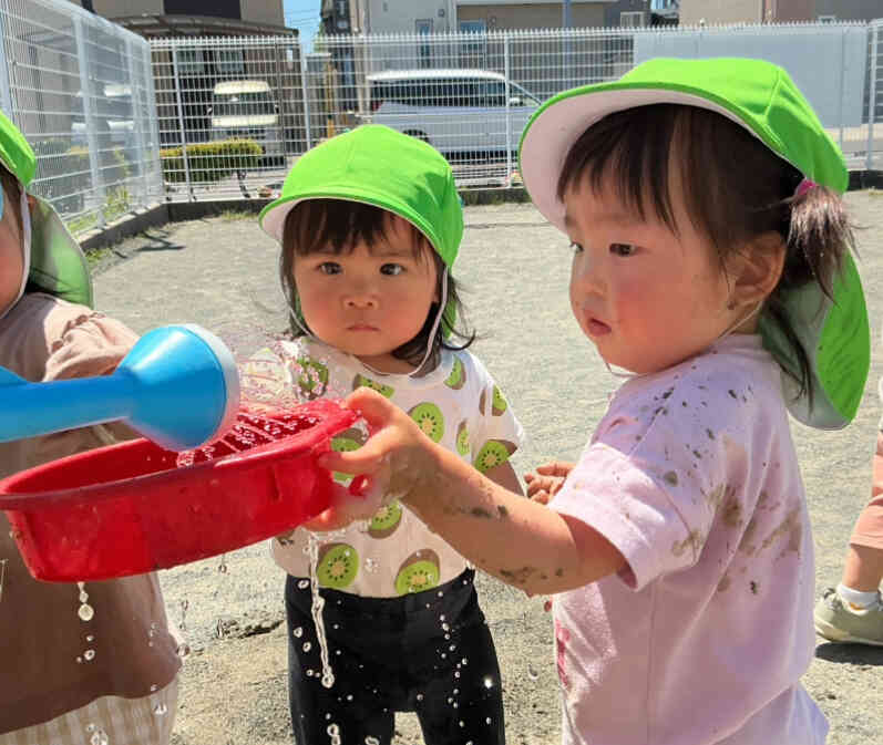 園庭遊び（１歳児）