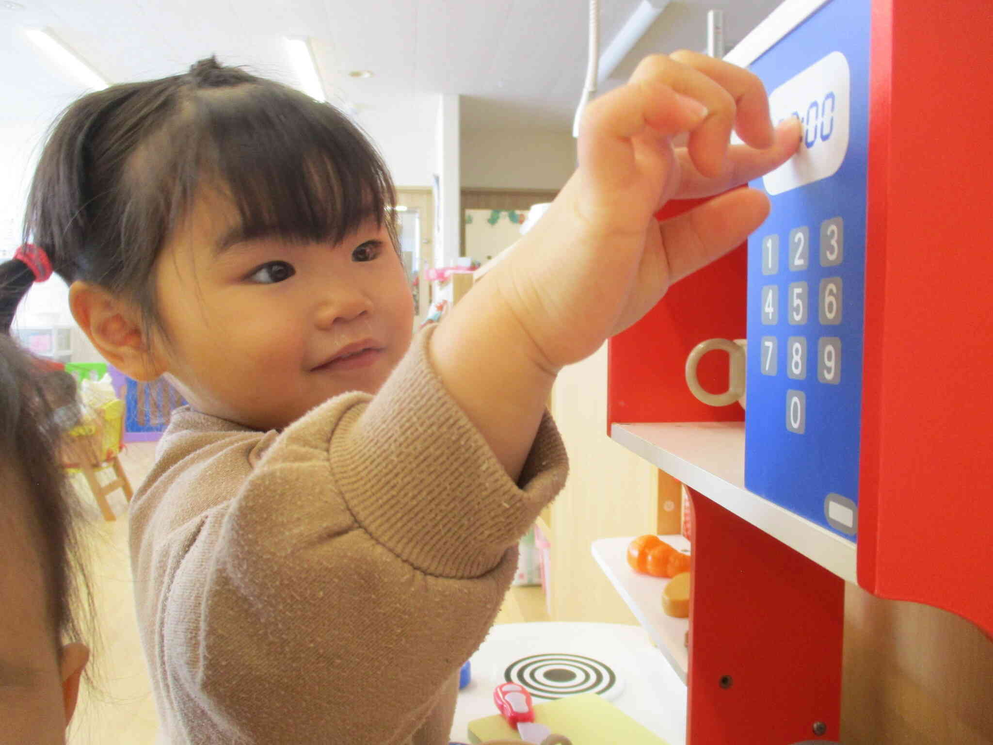 「今、カレーを温めるから待っててね」と、テキパキ動くママさんに変身！