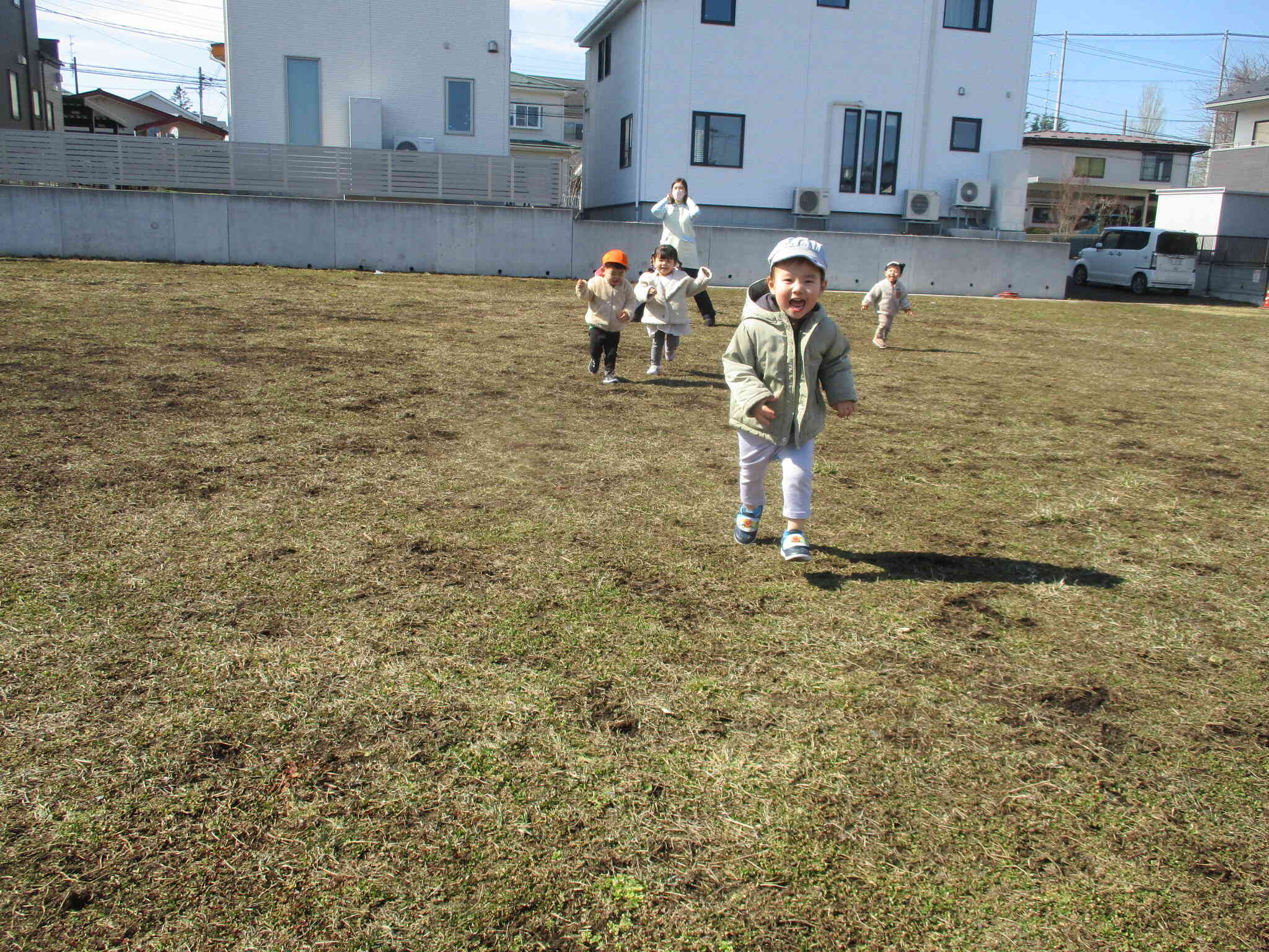 ヨーイドン！かけっこして遊んだよ。