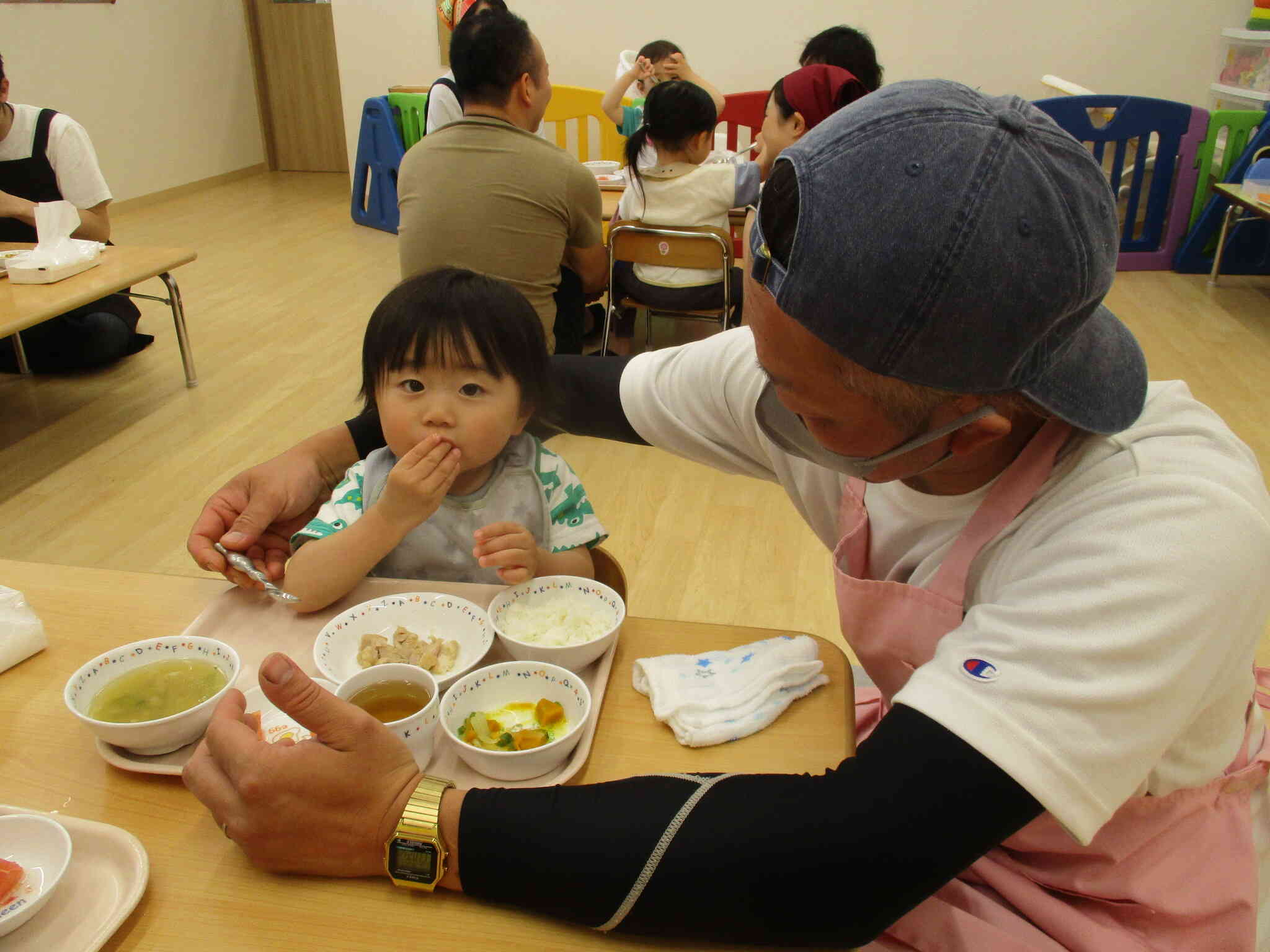 僕手づかみ食べ上手でしょ？