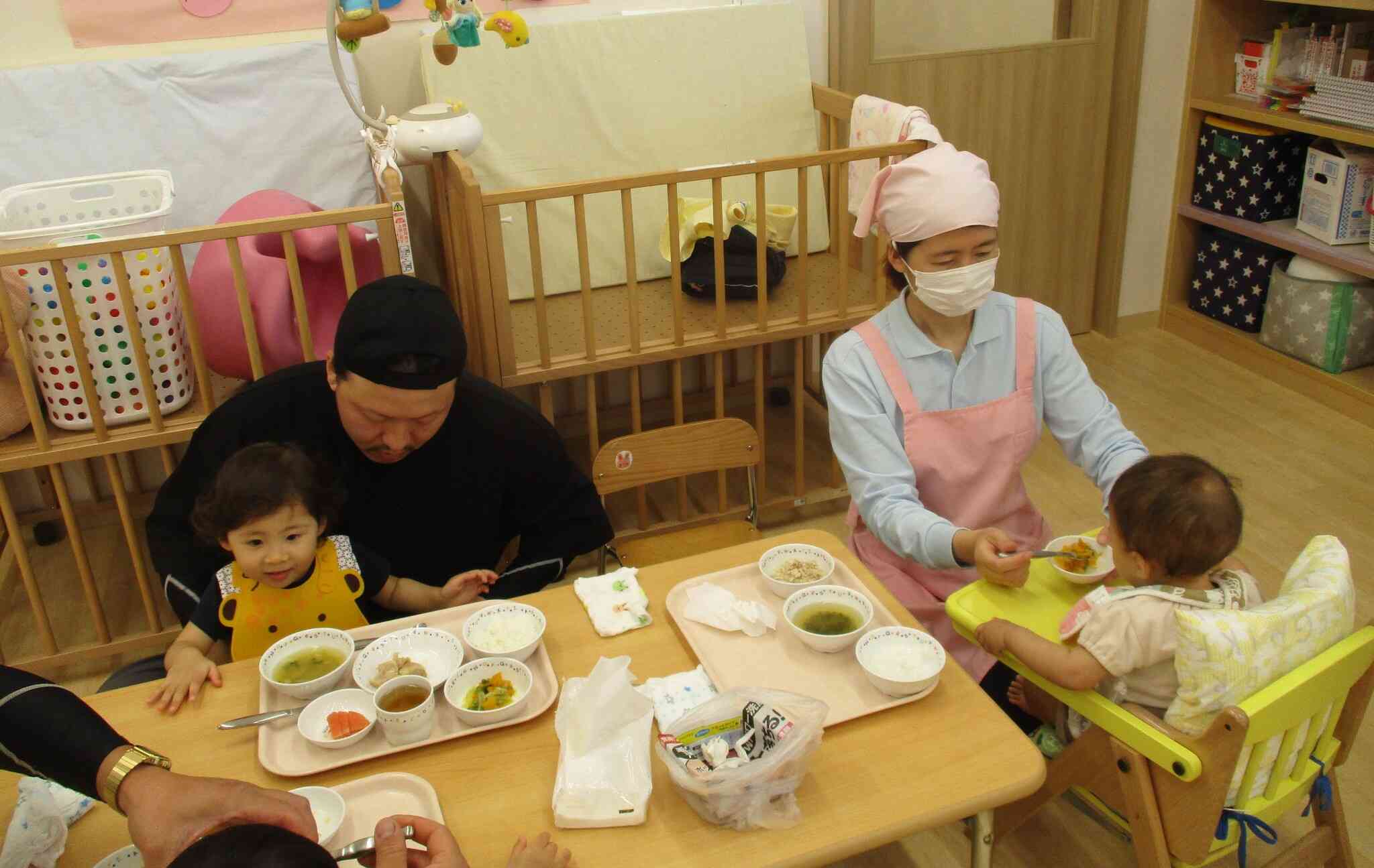 お父さんのお膝で食べて美味しいな！家族で美味しくいただきました。