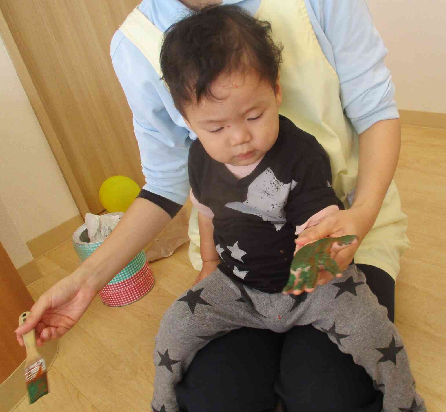 ひよこ組（０歳児）壁面製作