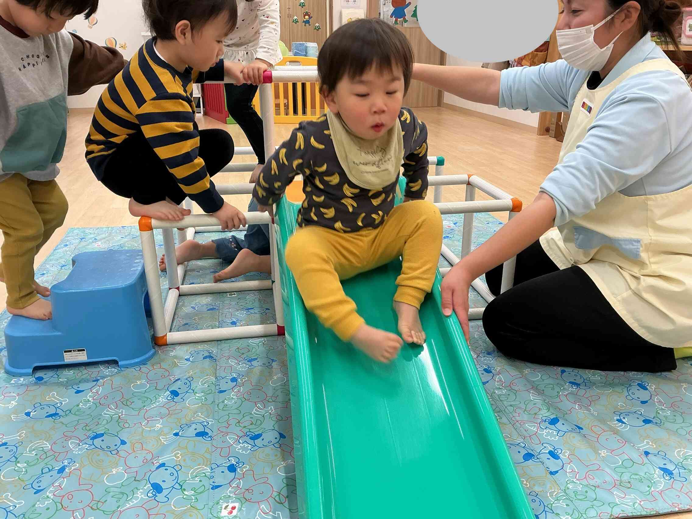 ジャングルジムで遊んだよ！