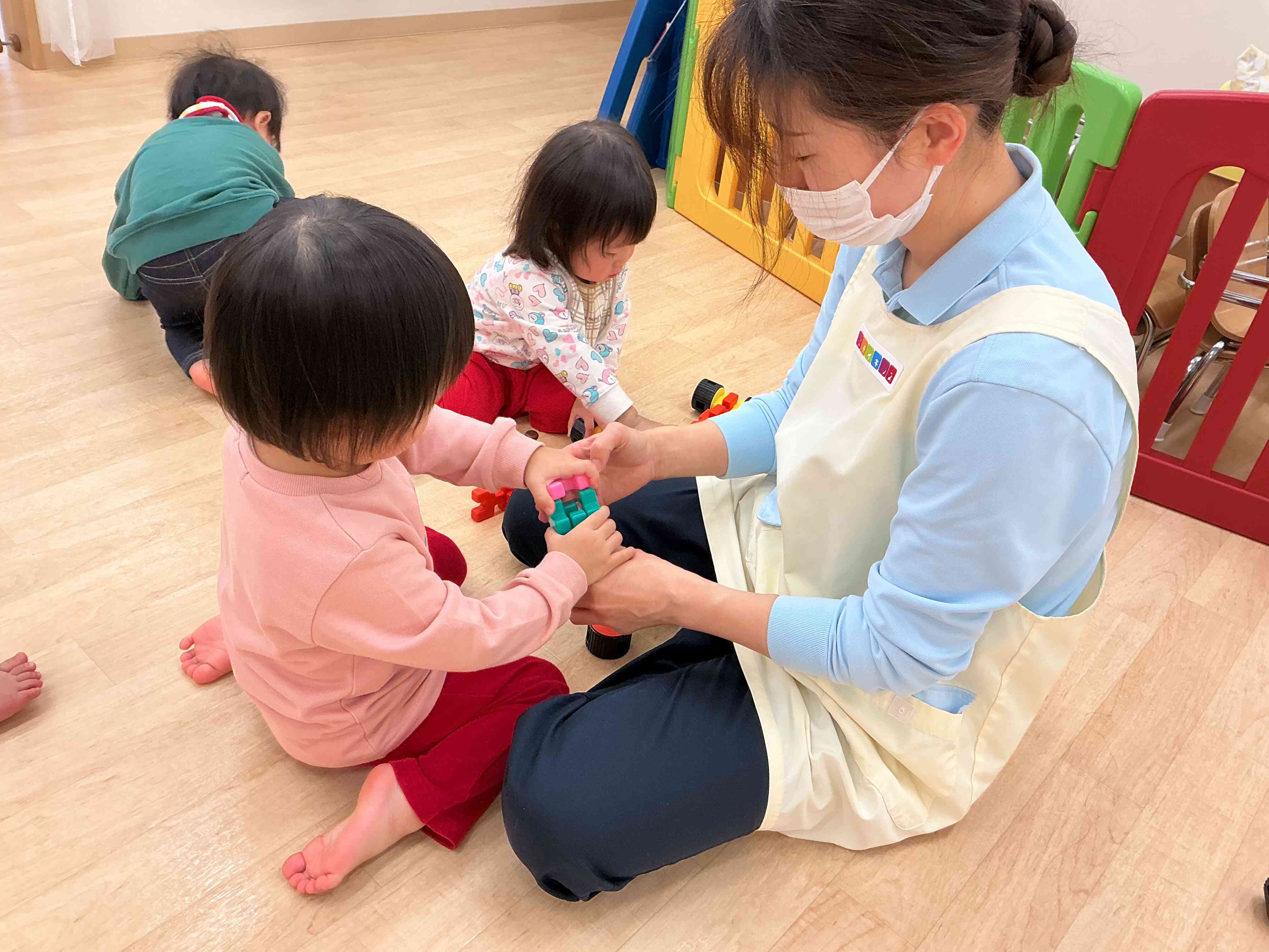 先生とブロック組み立てたよ!