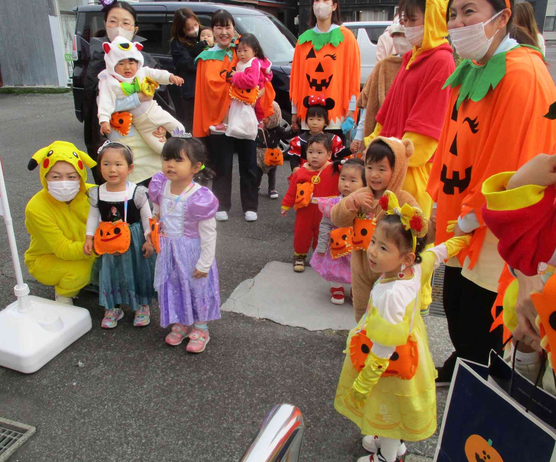 郵便局で、トリックオアトリート！