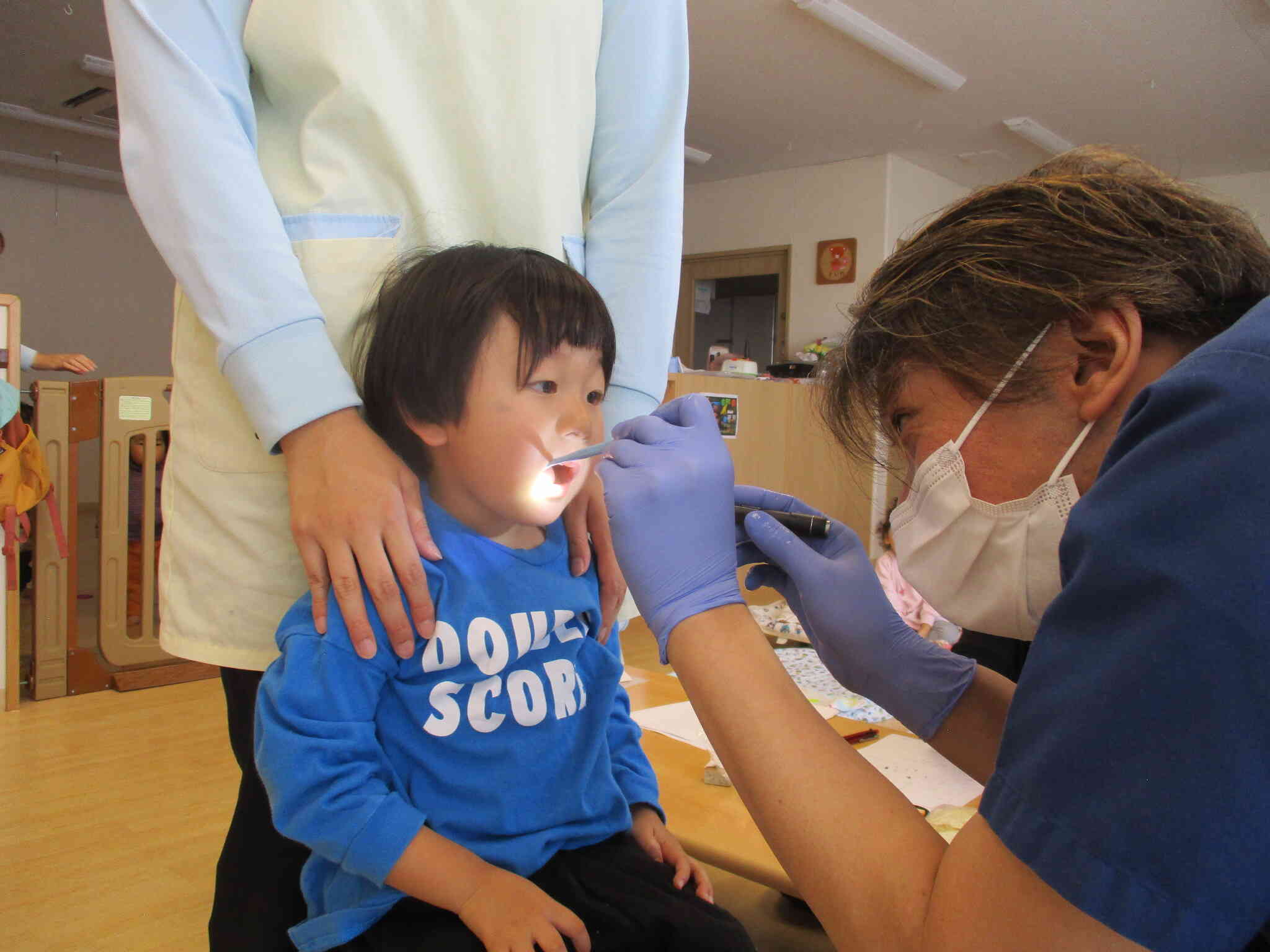 あひる組(1歳児)でも一人で座れたよ。