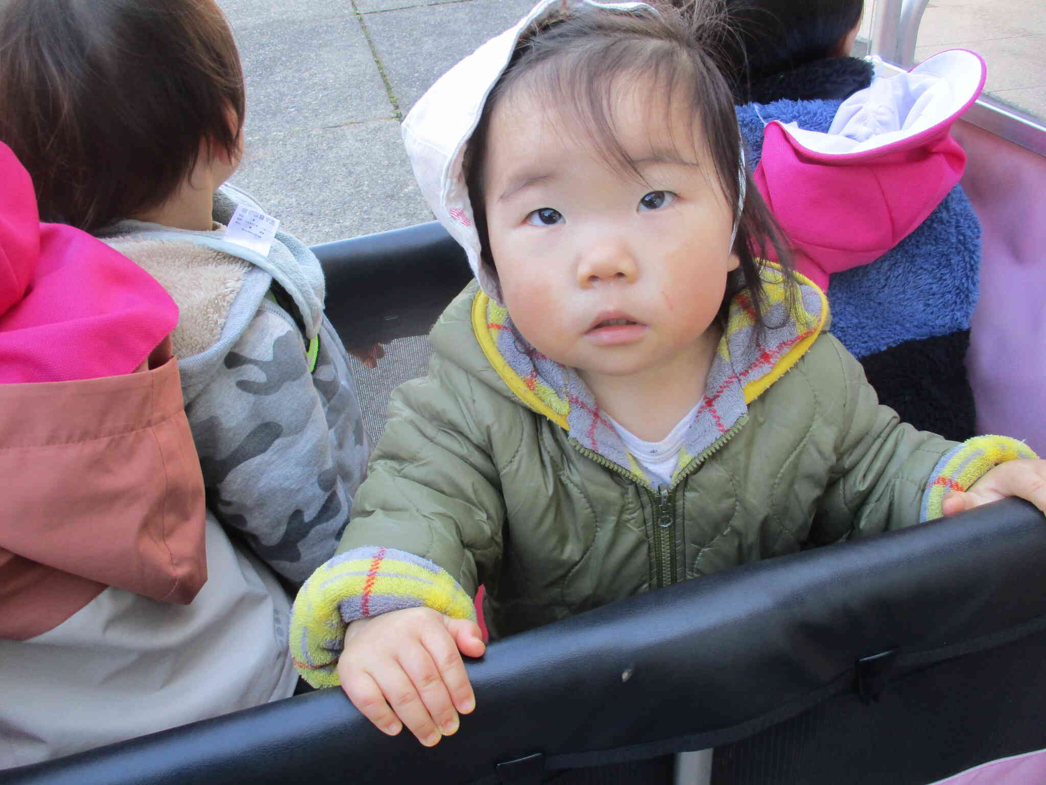 カートから降りて歩きたいよ～