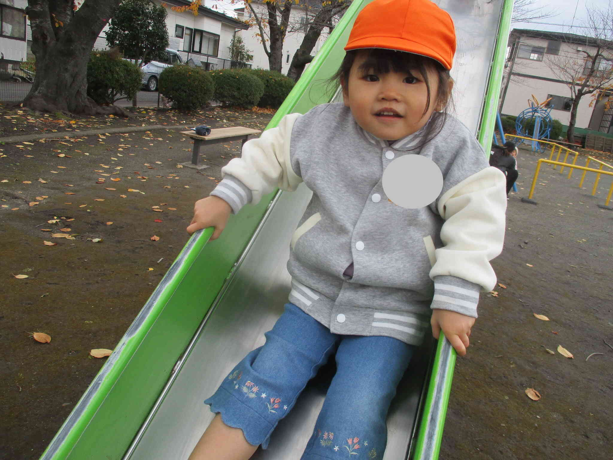 滑り台大好き！
