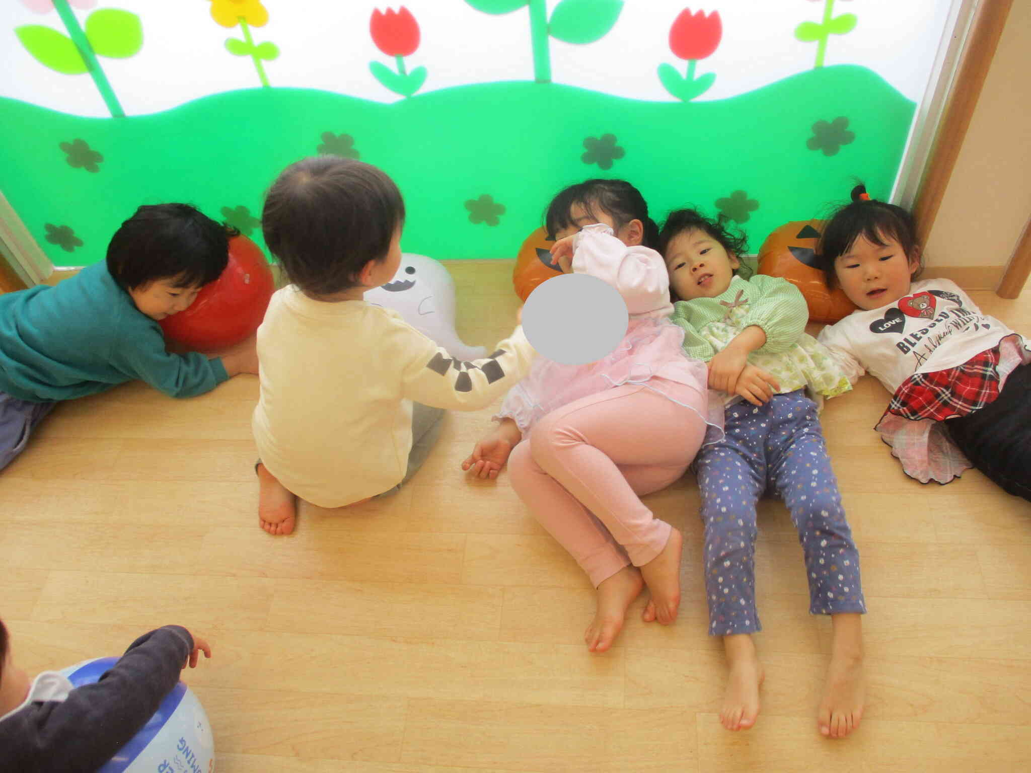 練習の後はみんなでゴロゴロ