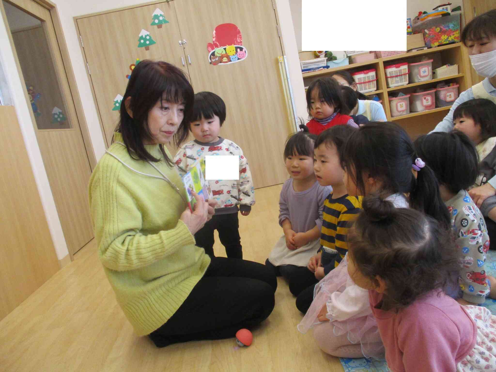 英語の絵本の読み方も教えてもらったよ！