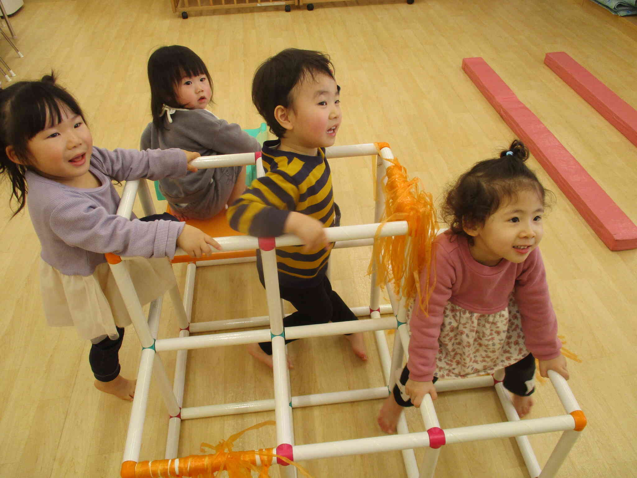 ジャングルジムで遊んだよ！