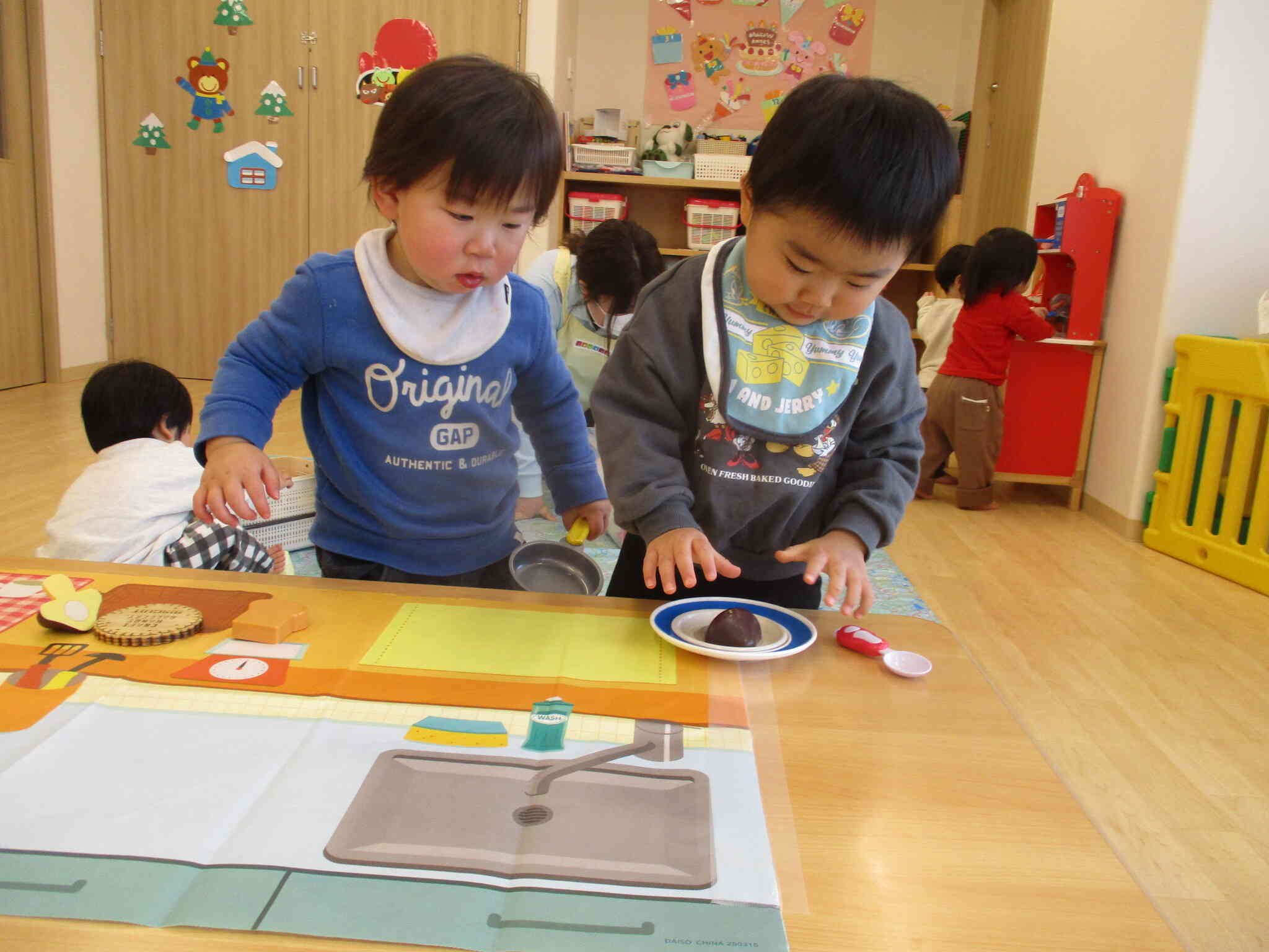 何作っているのかな？