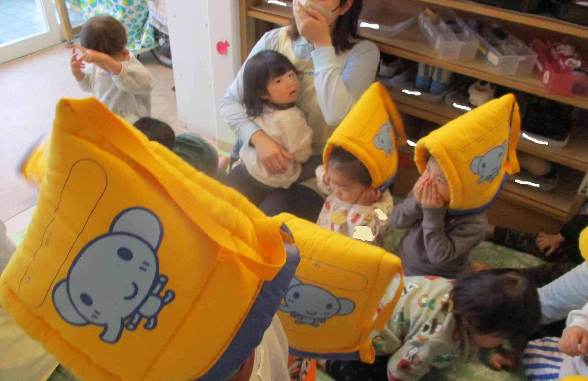 避難訓練・室内遊び