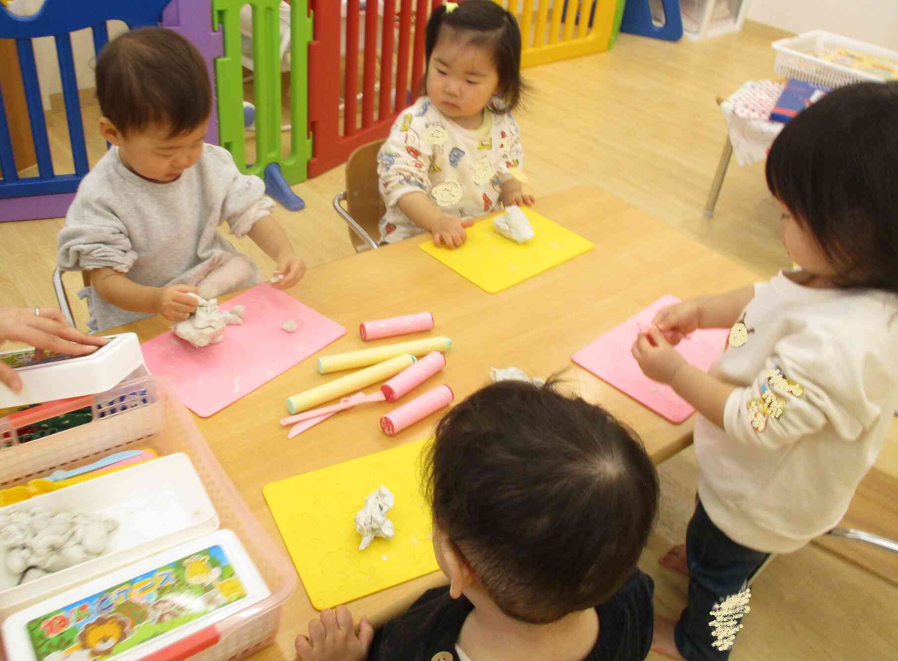 粘土で何を作ろうかな？