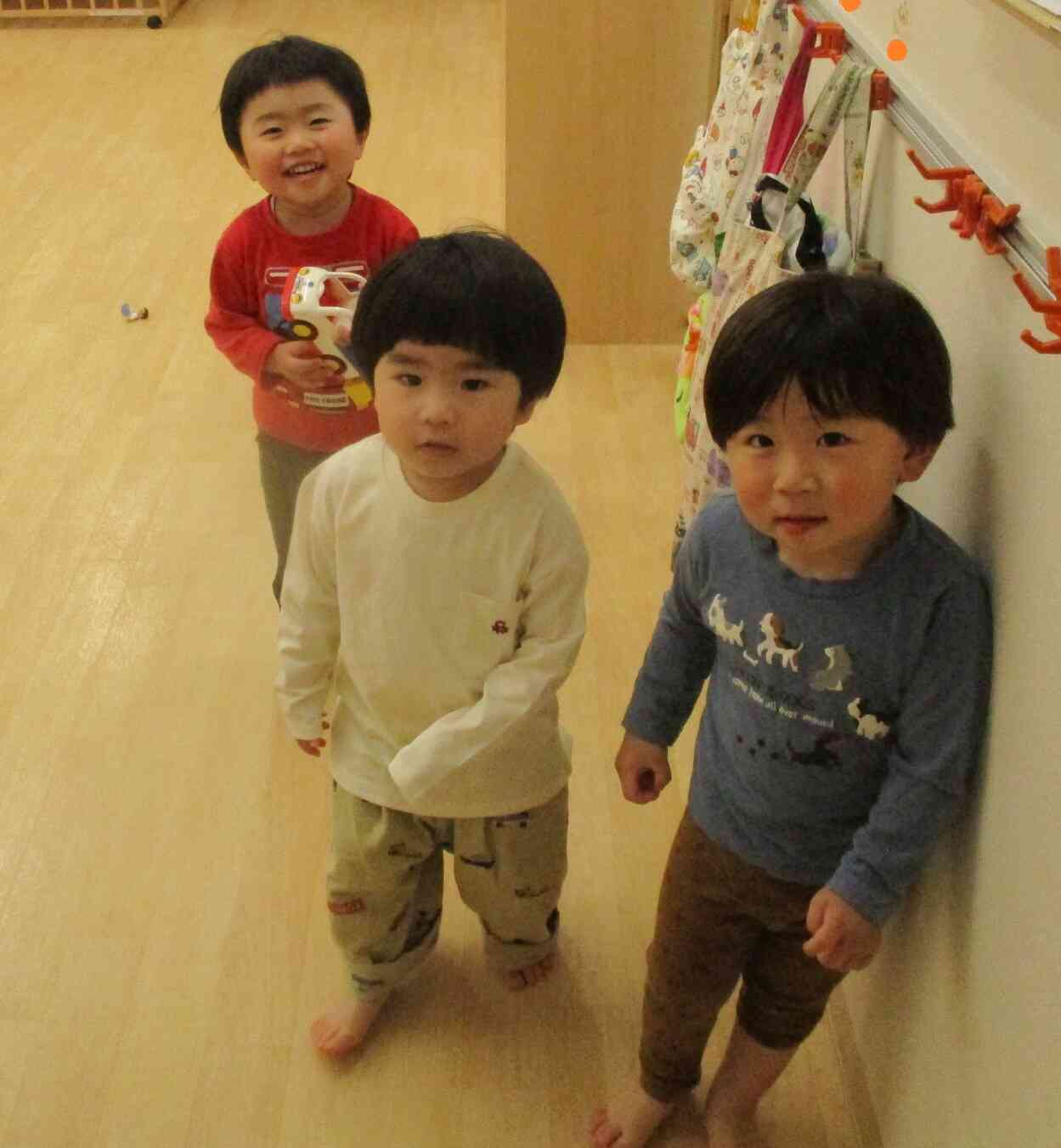 お部屋は快適です。