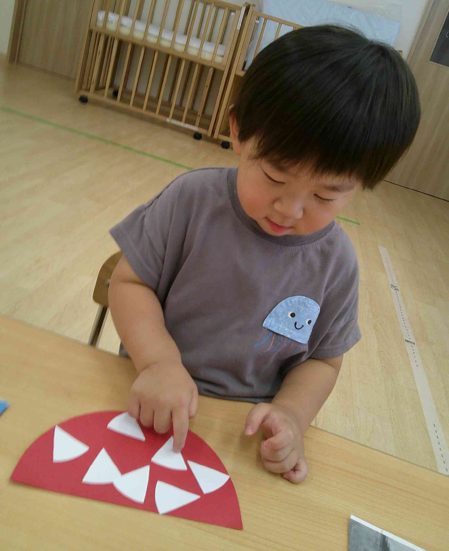 製作活動したよ　うさぎ組（２歳児）