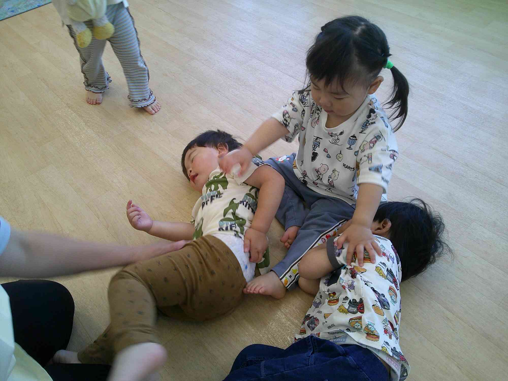 起きて～！