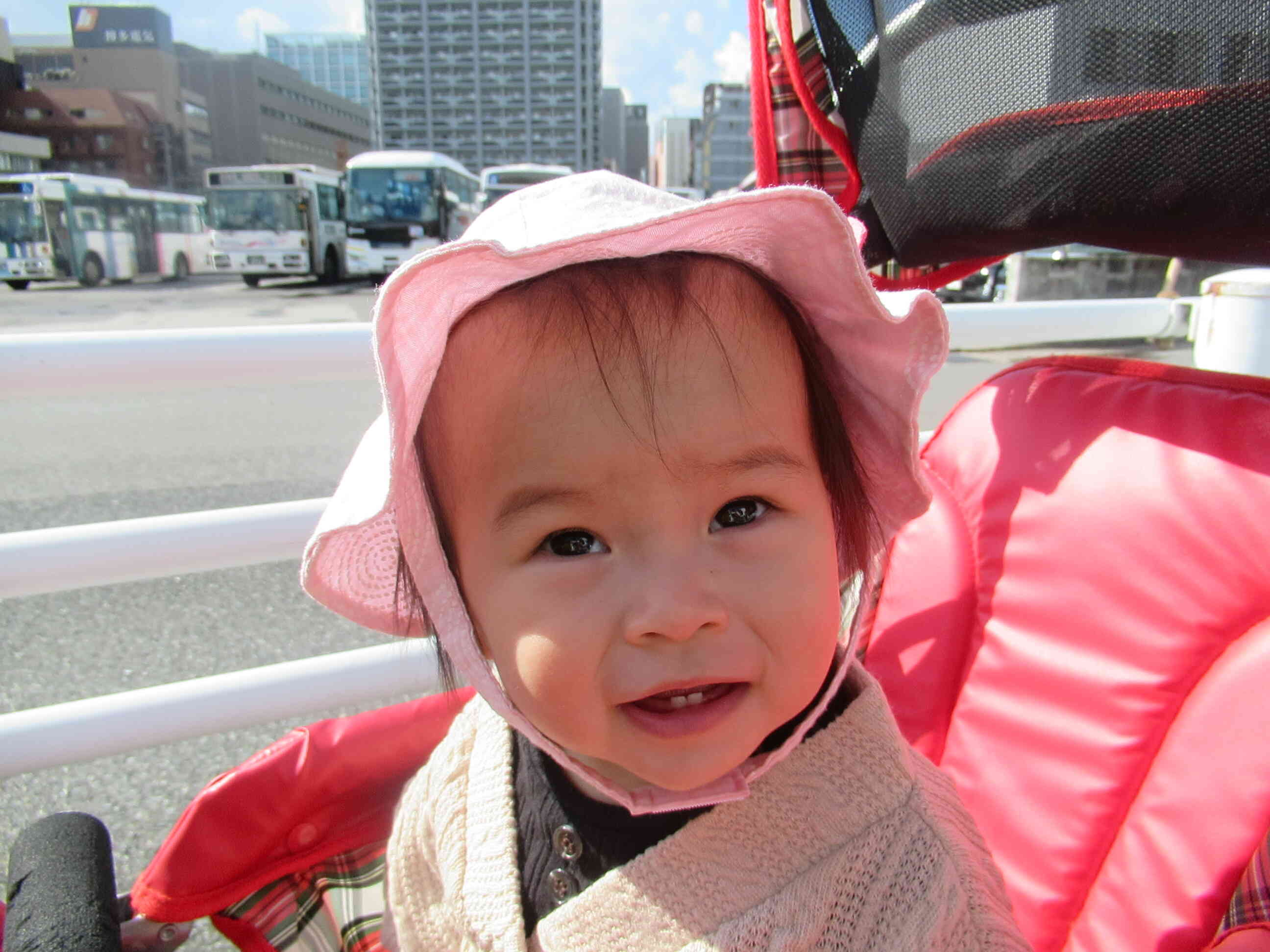 たくさんのバスが見れてこの笑顔♡