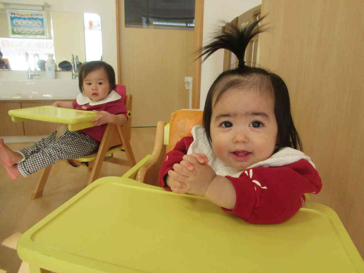 綺麗なツリーにこの表情♡