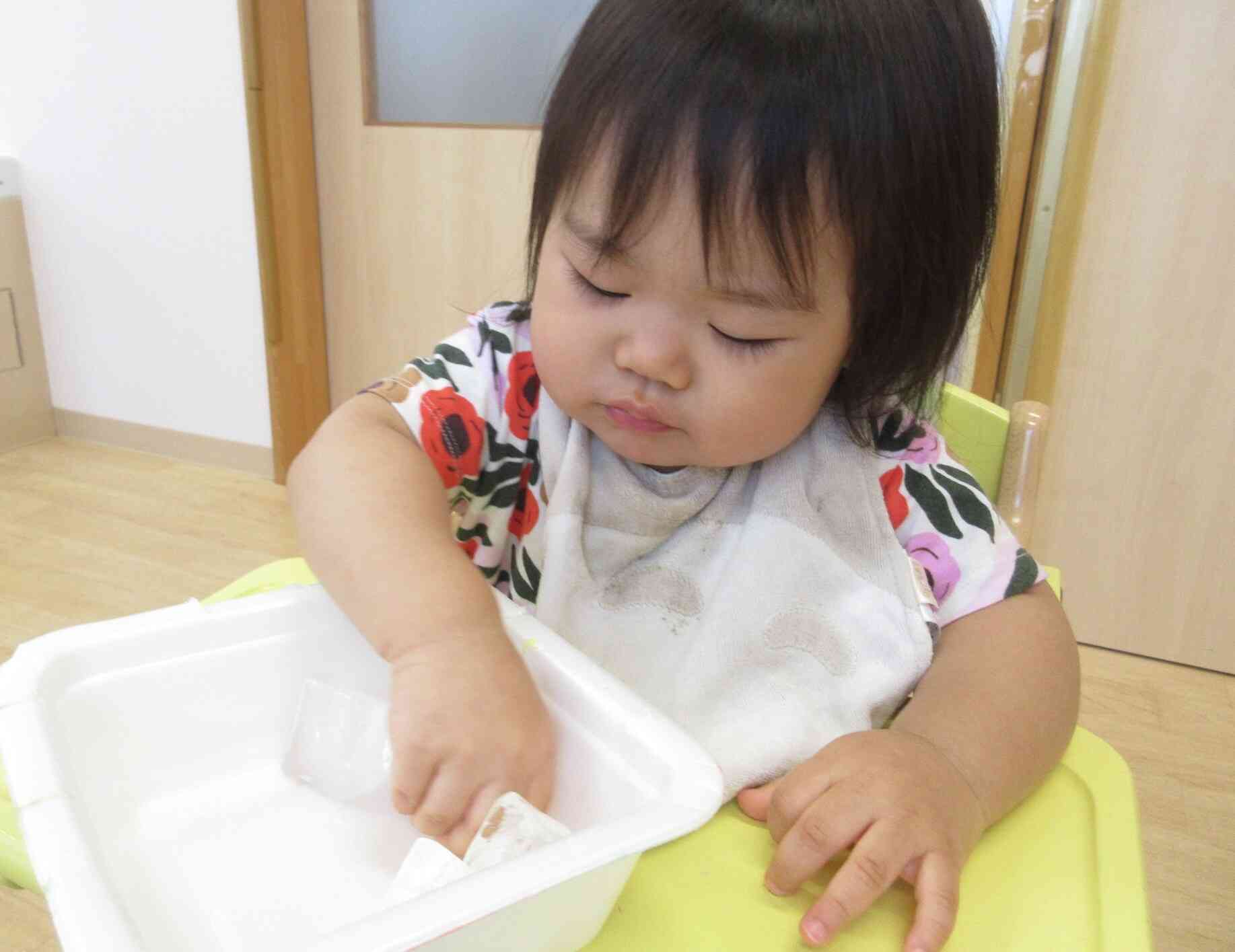 さわると溶けていくよ～