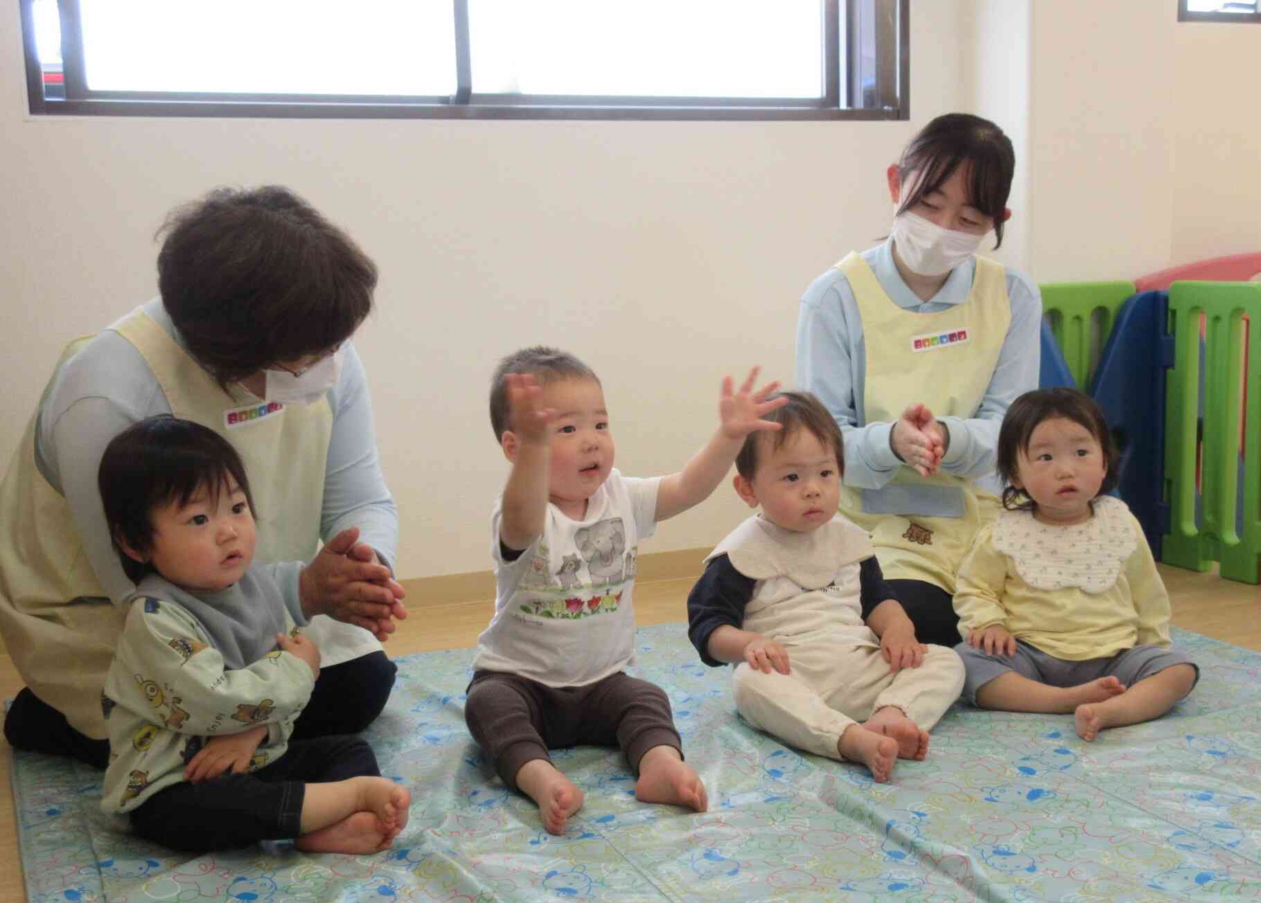 子育てひろば　英語教室