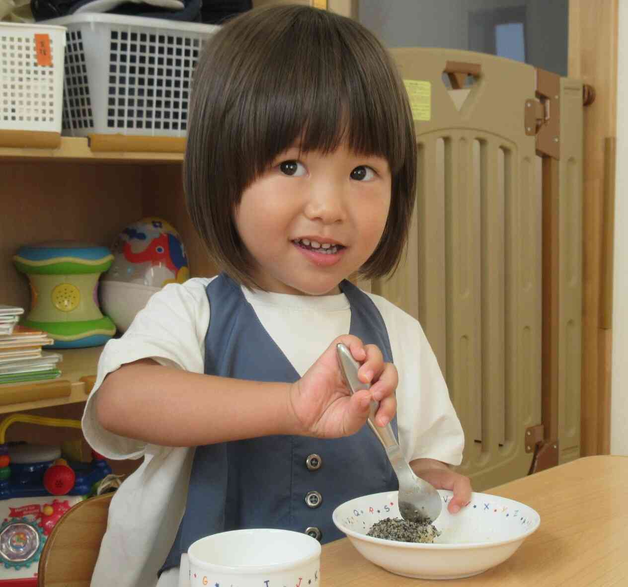 おやつを食べて、お帰りの会