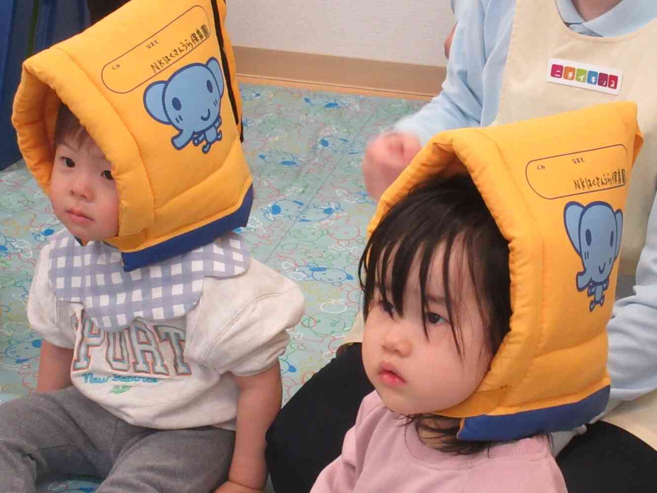 頭を守る防災頭巾。大事だね