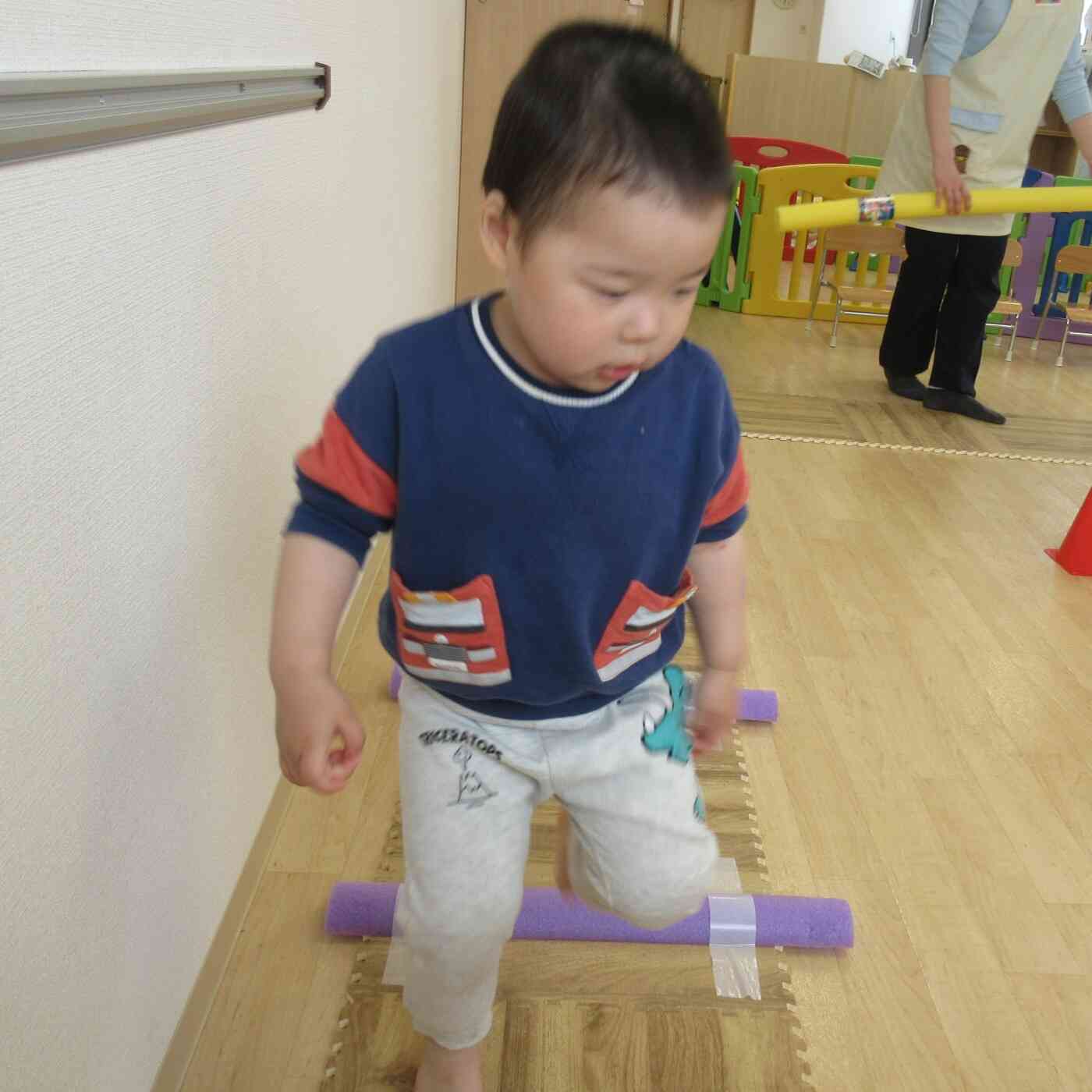 でこぼこ道ぴょんぴょん！