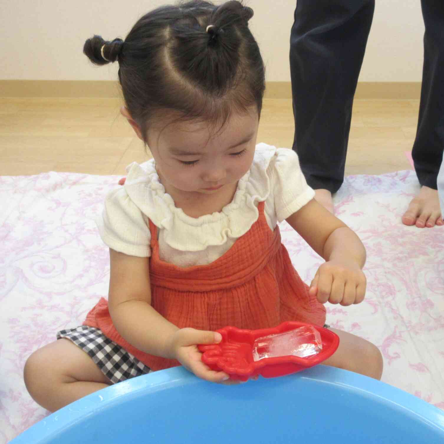 氷は水に溶けるんだ