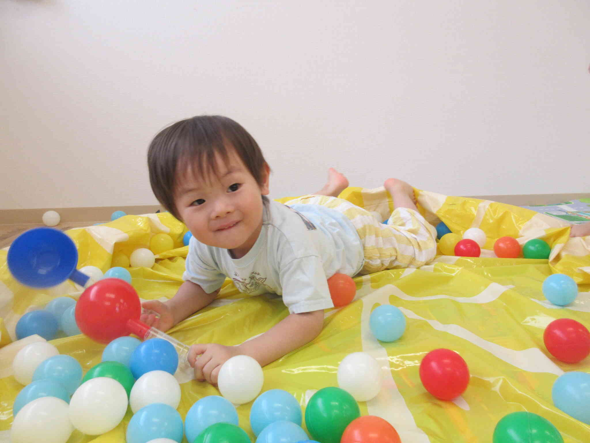 ボールプール、とっても楽しいよ！