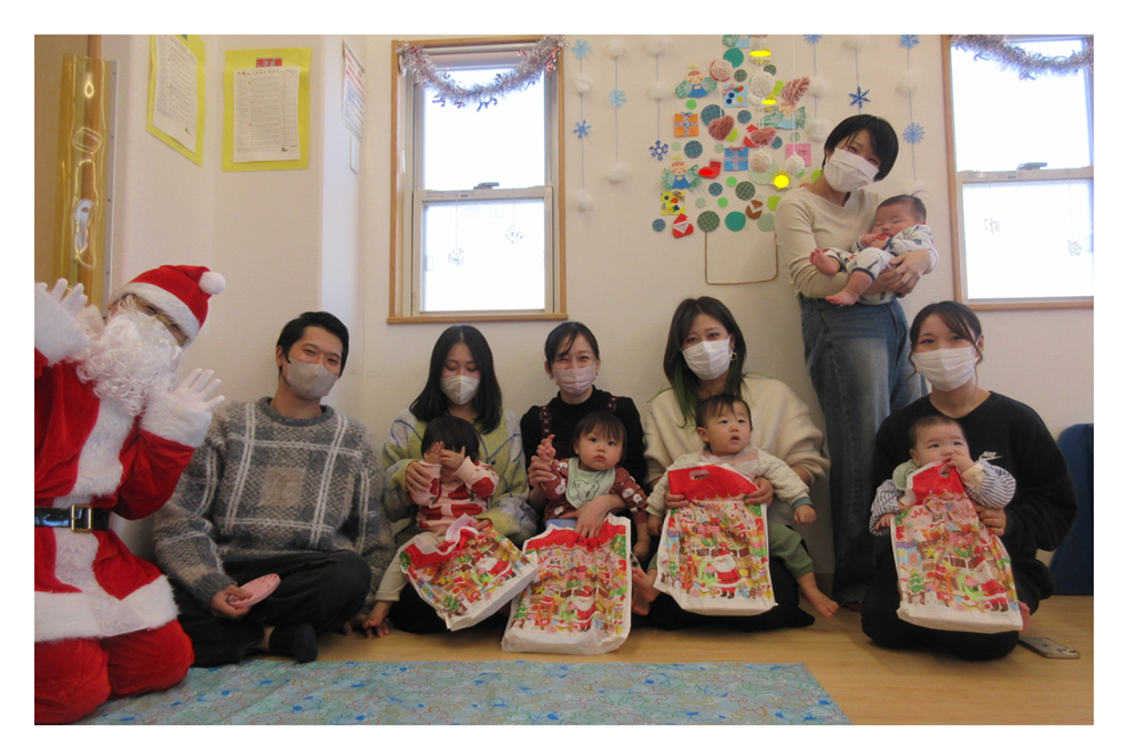 ☆クリスマス参観日☆　サンタさんからプレゼントをもらったよ～♪