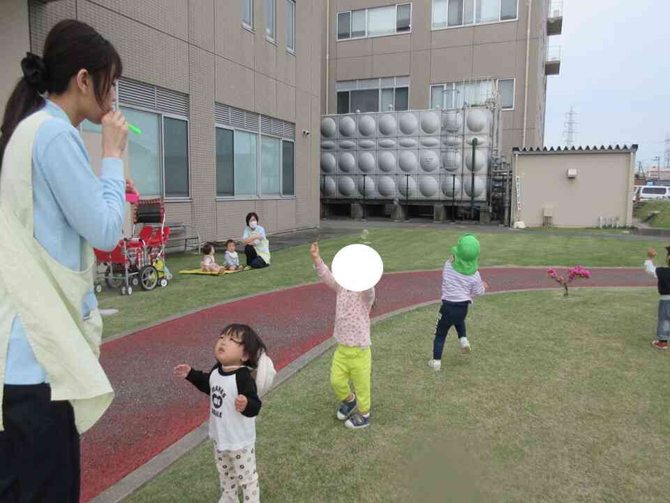 待て待て！シャボン玉♪