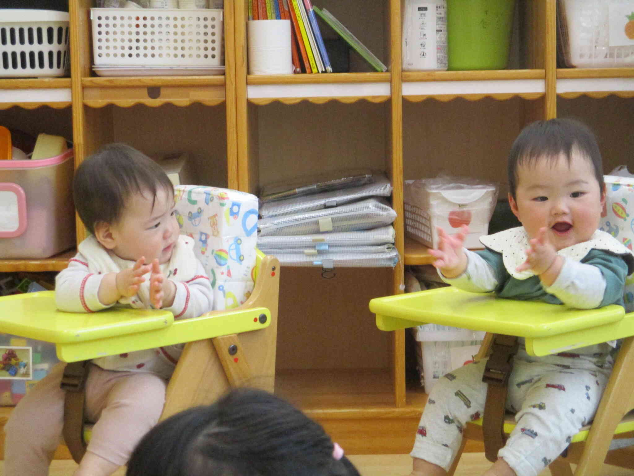 パチパチ～♪　みんなと一緒で楽しいね！