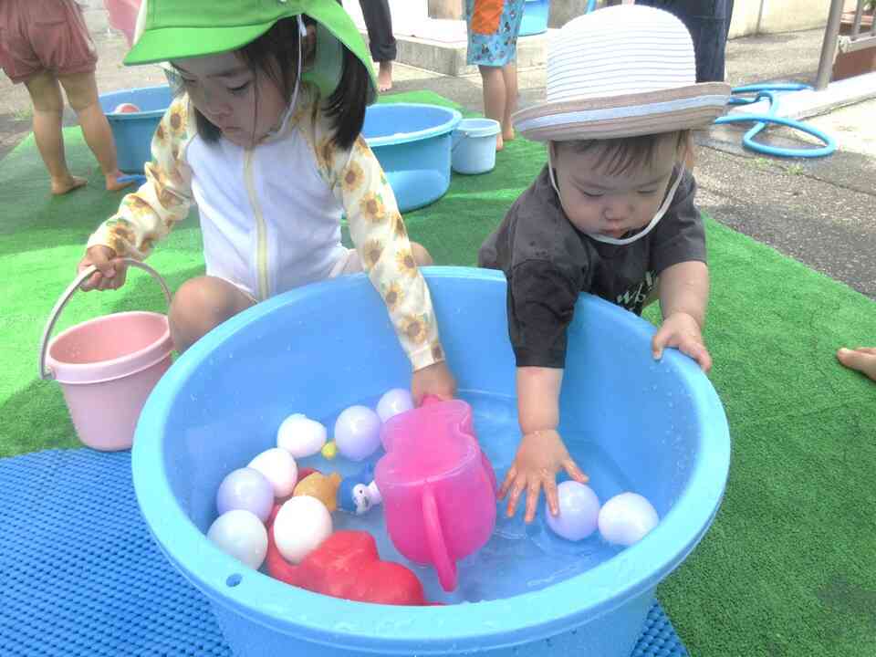 水遊びが始まりました!
