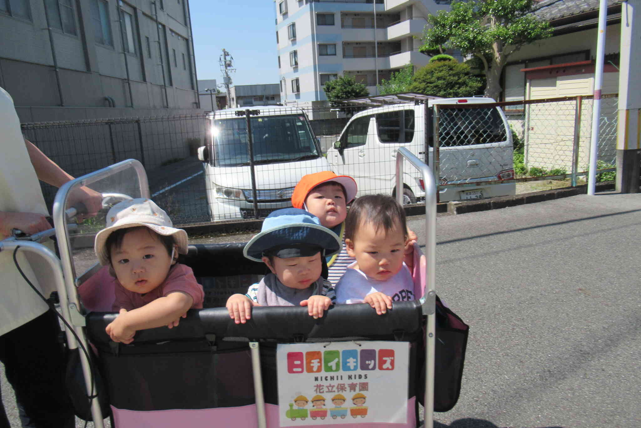 やったー、お散歩だ！