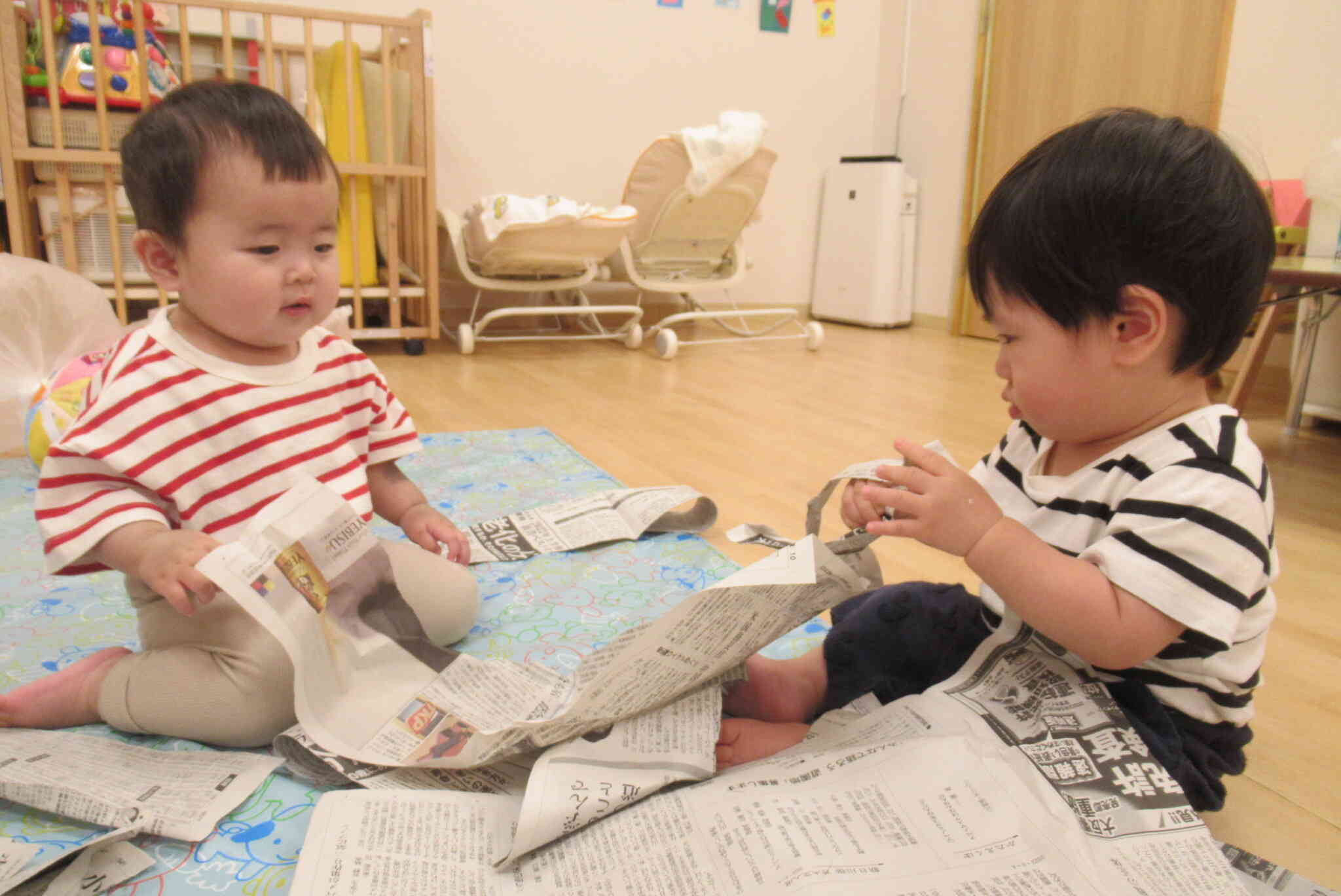 新聞紙遊び!