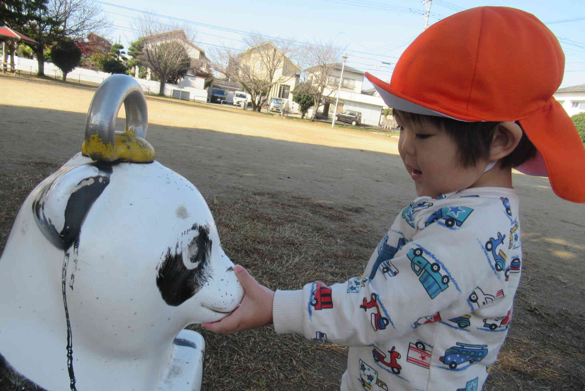 パンダさんと握手！