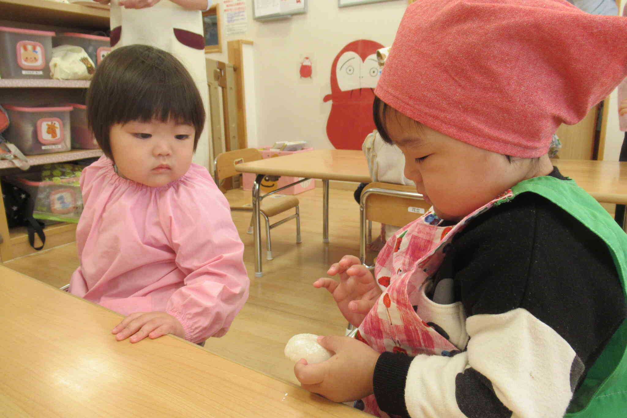 お餅を触ってみよう！