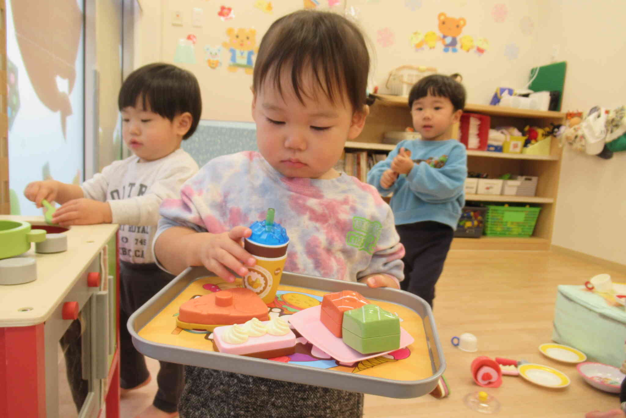 ケーキをどうぞ！