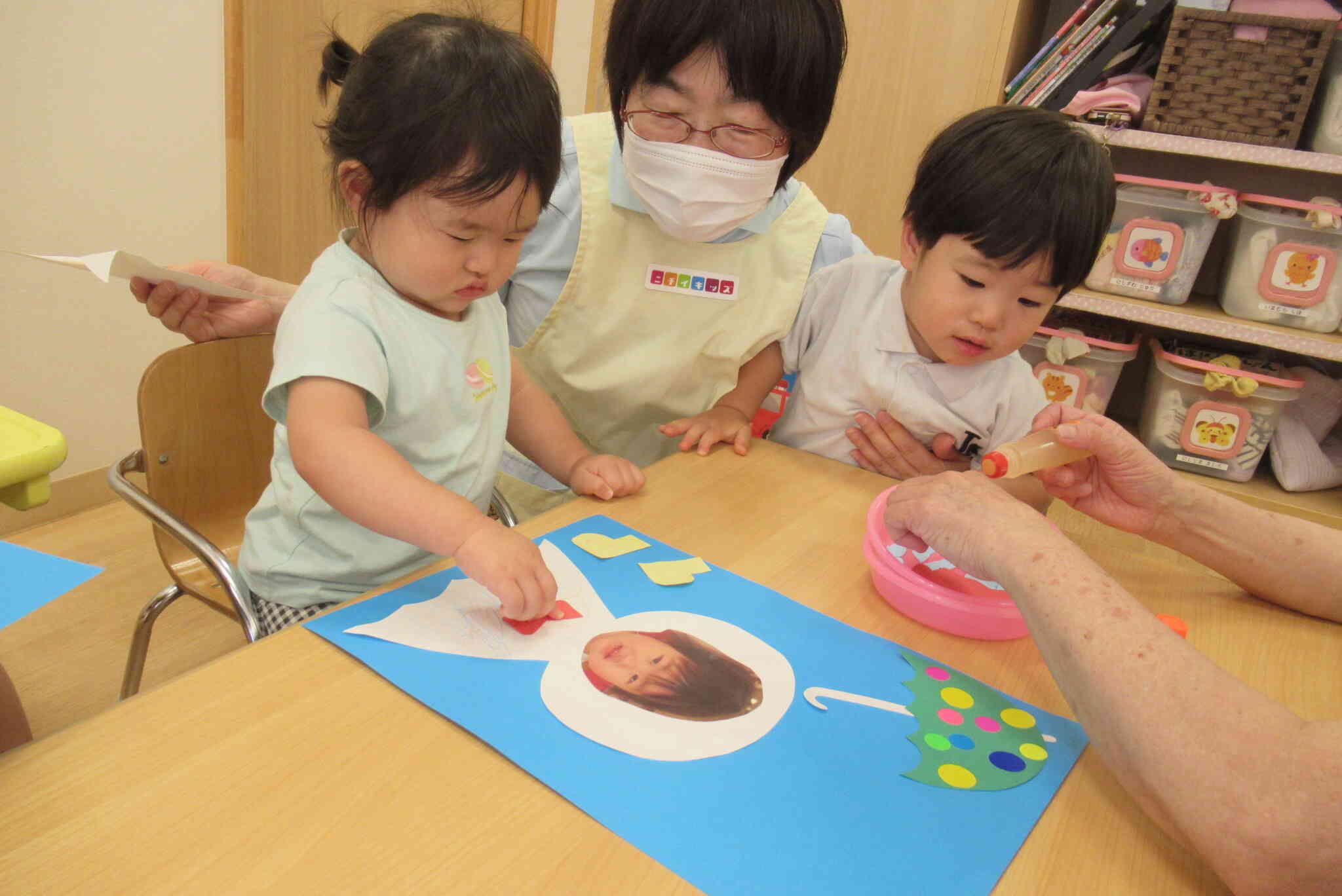 てるてる坊主の飾りつけとおままごと遊び！